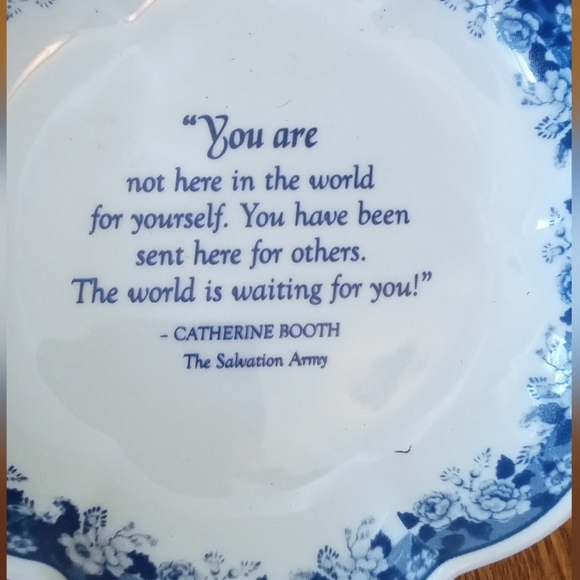 Blue and White Floral Decorative 6 Inch Trinket Dish - Picture 2 of 3